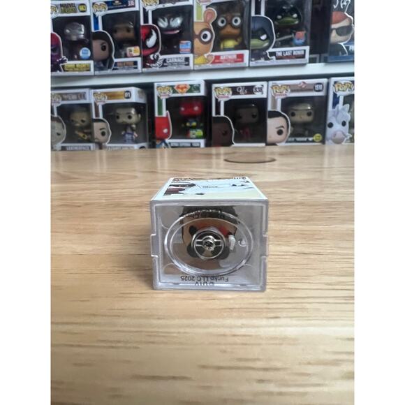 HYPER RARE CHASE BITTY Kevin Malone Dunder Mifflin Hero Office Funko Pop #1175 - Picture 6 of 6